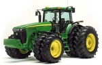 8420-john-deere-traktor
